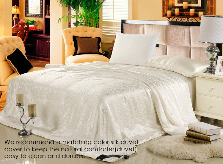A Duvet Cover Over Comforter Make, How To Keep A Comforter In Duvet